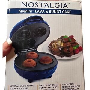 Nostalgia MyMini Lava & Bundt Cake Maker Blue MBNDCKWM5NB Compact Electric Baker